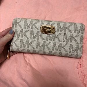 Michael Kors wallet